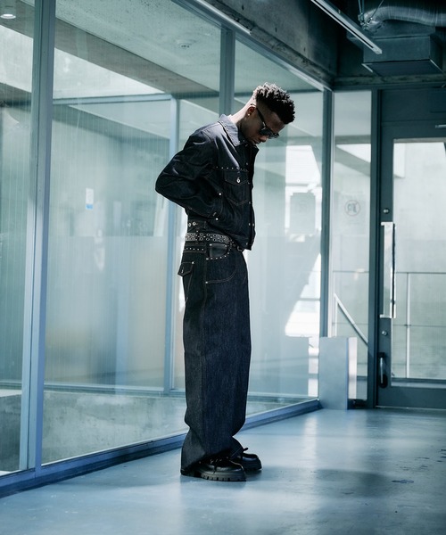 ANDER HUNK（アンダーハンク）の「Studs Design Rigid Curve Denim / スタッズデザインリジットカーブデニム（デニムパンツ・メンズ・インディゴブルー/ブラック/ブラック系その他・MEDIUM/LARGE/SMALL/X-SMALL）」の11枚目の写真