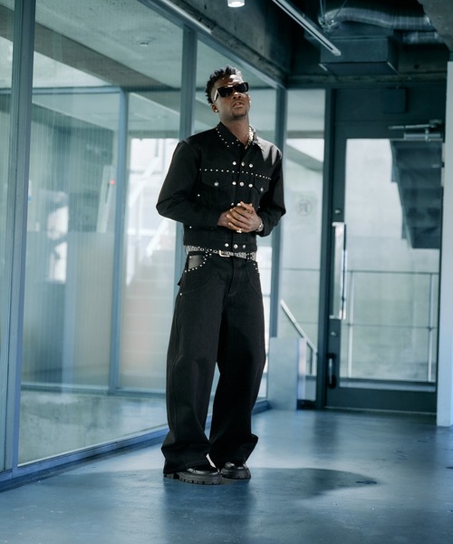 ANDER HUNK（アンダーハンク）の「Studs Design Rigid Curve Denim / スタッズデザインリジットカーブデニム（デニムパンツ・メンズ・インディゴブルー/ブラック/ブラック系その他・MEDIUM/LARGE/SMALL/X-SMALL）」の17枚目の写真