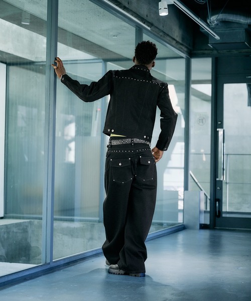 ANDER HUNK（アンダーハンク）の「Studs Design Rigid Curve Denim / スタッズデザインリジットカーブデニム（デニムパンツ・メンズ・インディゴブルー/ブラック/ブラック系その他・MEDIUM/LARGE/SMALL/X-SMALL）」の4枚目の写真