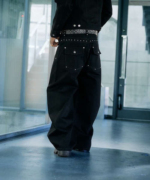 ANDER HUNK（アンダーハンク）の「Studs Design Rigid Curve Denim / スタッズデザインリジットカーブデニム（デニムパンツ・メンズ・インディゴブルー/ブラック/ブラック系その他・MEDIUM/LARGE/SMALL/X-SMALL）」の22枚目の写真