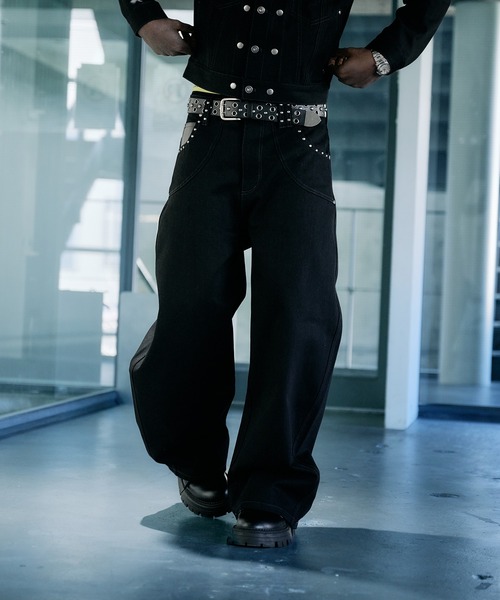 ANDER HUNK（アンダーハンク）の「Studs Design Rigid Curve Denim / スタッズデザインリジットカーブデニム（デニムパンツ・メンズ・インディゴブルー/ブラック/ブラック系その他・MEDIUM/LARGE/SMALL/X-SMALL）」の18枚目の写真