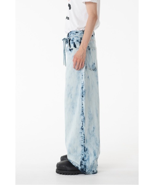 DISCOVERED（ディスカバード）の「BLEACH DENIM PANTS（デニムパンツ・メンズ・ブラック/インディゴブルー・SMALL/LARGE）」の3枚目の写真