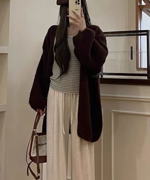 gossip!ロサンゼルス(ゴシップロサンゼルス)の「バルーンスリーブ ヘアリーニットゆったりシンプルカジュアルミディ丈カーディガン(カーディガン/ボレロ・レディース・ブラウン/グレー/オフホワイト・FREE)」の8枚目の写真
