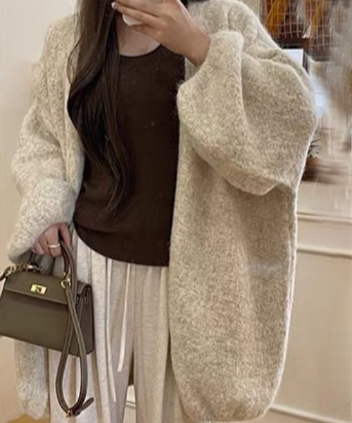 gossip!ロサンゼルス(ゴシップロサンゼルス)の「バルーンスリーブ ヘアリーニットゆったりシンプルカジュアルミディ丈カーディガン(カーディガン/ボレロ・レディース・ブラウン/グレー/オフホワイト・FREE)」の4枚目の写真