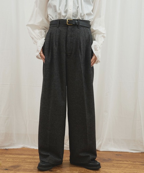 fig Ｌondon（フィグロンドン）の「_WOOL TWEED trousers（その他パンツ・レディース・グレー/ブラック・1/0）」の2枚目の写真
