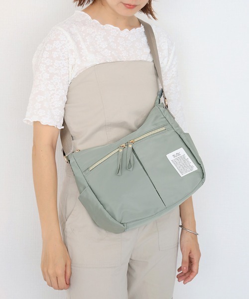 Bleu Bleuet(ブルーブルーエ)の「テンポケットショルダー(ショルダーバッグ・レディース・ミント/パープル/モカ/ブラック・FREE)」の3枚目の写真