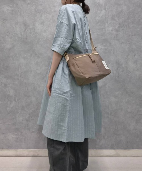 Bleu Bleuet(ブルーブルーエ)の「テンポケットショルダー(ショルダーバッグ・レディース・ミント/パープル/モカ/ブラック・FREE)」の14枚目の写真