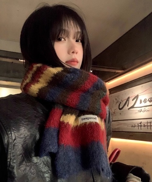 SHEPP(シープ)の「マルチボーダーニットマフラー(マフラー・レディース・ブルー/レッド/ブラウン/ブラック・F)」の22枚目の写真