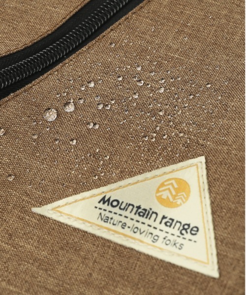 BACKYARD FAMILY(バックヤードファミリー)の「Mountain Range マウンテンレンジ 撥水5ポケット ボディバッグ(ボディバッグ/ウエストポーチ・レディース・グレー/ブラウン・FREE)」の8枚目の写真