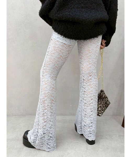 EVRIS（エヴリス）の「レースフレアパンツ（その他パンツ・レディース・ホワイト/ブルー/ブラック・SMALL/MEDIUM）」の3枚目の写真