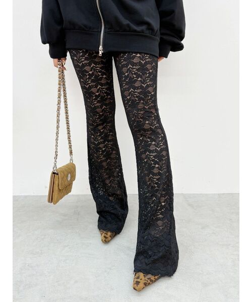 EVRIS（エヴリス）の「レースフレアパンツ（その他パンツ・レディース・ホワイト/ブルー/ブラック・SMALL/MEDIUM）」の2枚目の写真