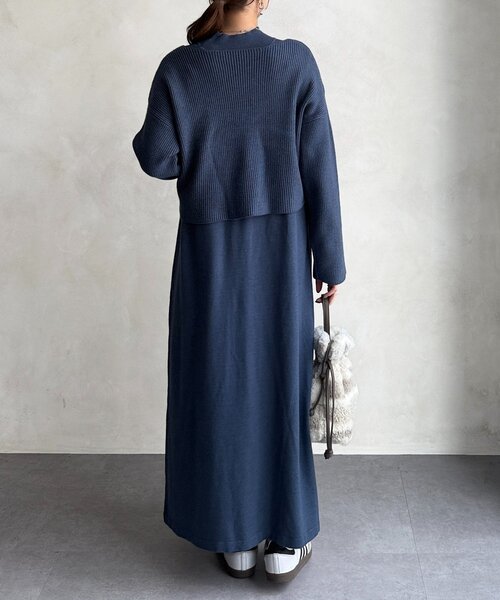 Chez toi(シェトワ)の「クロスプルオーバー×ニットワンピース(ワンピース・レディース・ブルー/グレイッシュベージュ/ブラック・FREE)」の12枚目の写真