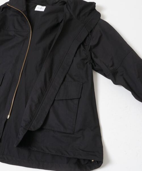 URBAN RESEARCH（アーバンリサーチ）の「コットンナイロンマウンテンパーカー（マウンテンパーカー・レディース・ベージュ/ブラック/チャコールグレー・FREE）」の12枚目の写真