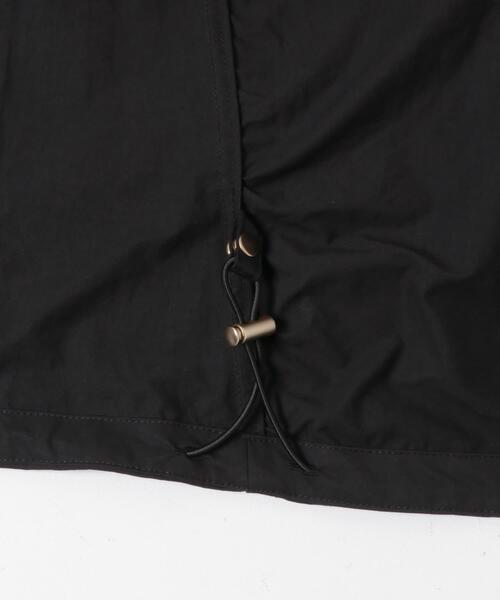 URBAN RESEARCH（アーバンリサーチ）の「コットンナイロンマウンテンパーカー（マウンテンパーカー・レディース・ベージュ/ブラック/チャコールグレー・FREE）」の13枚目の写真