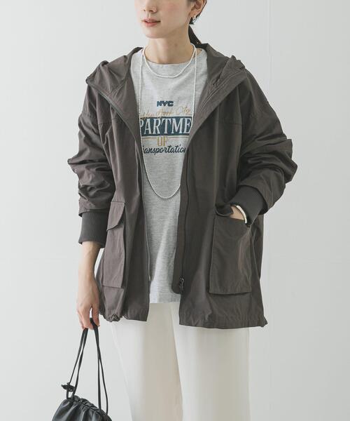 URBAN RESEARCH（アーバンリサーチ）の「コットンナイロンマウンテンパーカー（マウンテンパーカー・レディース・ベージュ/ブラック/チャコールグレー・FREE）」の17枚目の写真