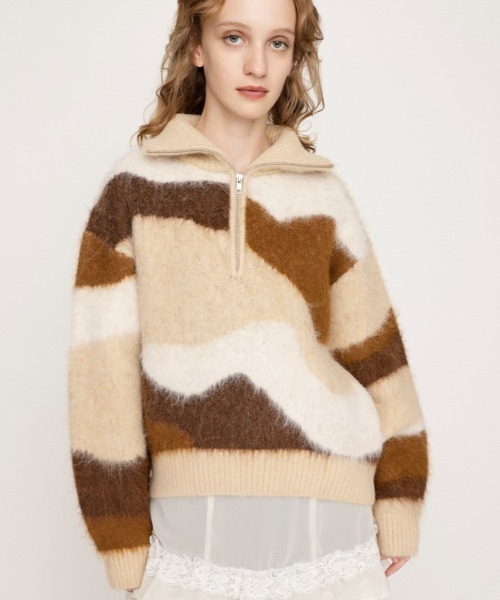 SLY(スライ)の「FRONT ZIP MARBLE KNIT TOPS フロントジップ マーブル ニット トップス 秋服 冬服(ニット/セーター・レディース・ブラック/ベージュ/ネイビー・FREE)」の1枚目の写真
