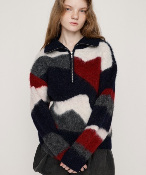 SLY(スライ)の「FRONT ZIP MARBLE KNIT TOPS フロントジップ マーブル ニット トップス 秋服 冬服(ニット/セーター・レディース・ブラック/ベージュ/ネイビー・FREE)」の3枚目の写真