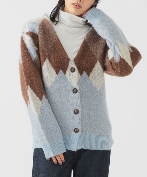 B:MING by BEAMS(ビーミングバイビームス)の「アーガイル カーディガン(カーディガン/ボレロ・レディース・パープル系その他5/ブラウン/サックスブルー・ONE SIZE)」の2枚目の写真