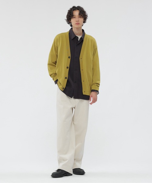 MARGARET HOWELL（マーガレットハウエル）の「WASHABLE MERINO COTTON（カーディガン/ボレロ・メンズ・ブラック/マスタード・LARGE/MEDIUM）」の7枚目の写真