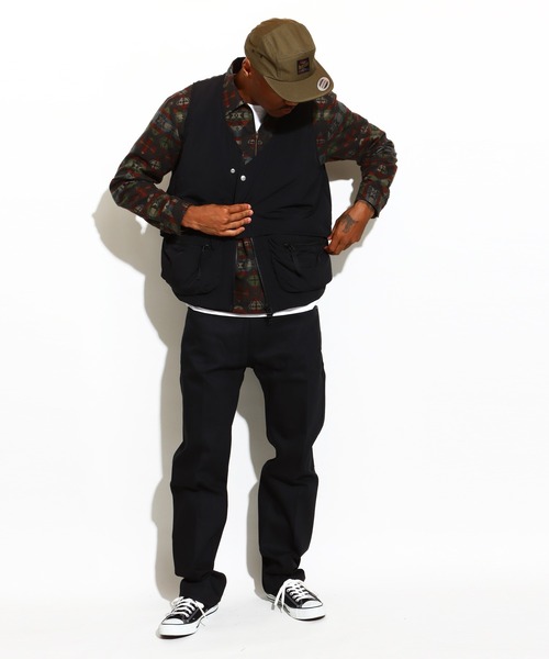 ROTAR（ローター）の「Nylon Over Vest（ダウンベスト・メンズ・ブラック/カーキ・MEDIUM/LARGE/X-LARGE）」の8枚目の写真