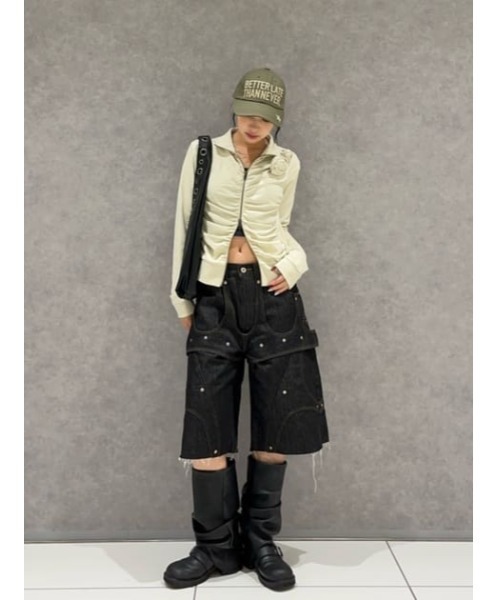 LAGUA GEM（ラグアジェム）の「LAYERING HALF デニム（デニムパンツ・レディース・ブルー/ブラック・X-SMALL/SMALL/MEDIUM）」の17枚目の写真