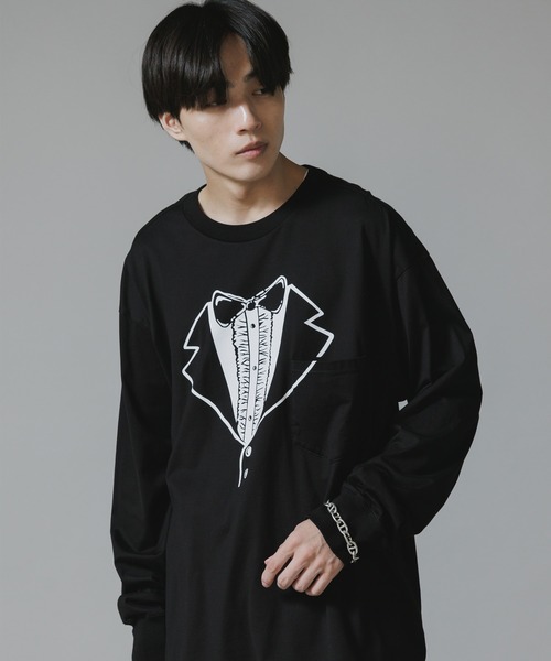 TAKAHIROMIYASHITATheSoloIst.（タカヒロミヤシタザソロイスト）の「TAKAHIROMIYASHITATheSoloIst./タカヒロミヤシタザソロイスト trompe クルーネック Tシャツ メッセージプリント（Tシャツ/カットソー・メンズ・ホワイト/ブラック・L/M）」の2枚目の写真