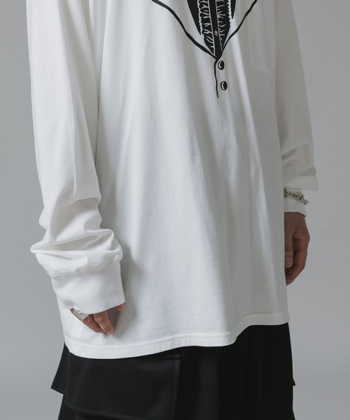 TAKAHIROMIYASHITATheSoloIst.（タカヒロミヤシタザソロイスト）の「TAKAHIROMIYASHITATheSoloIst./タカヒロミヤシタザソロイスト trompe クルーネック Tシャツ メッセージプリント（Tシャツ/カットソー・メンズ・ホワイト/ブラック・L/M）」の20枚目の写真