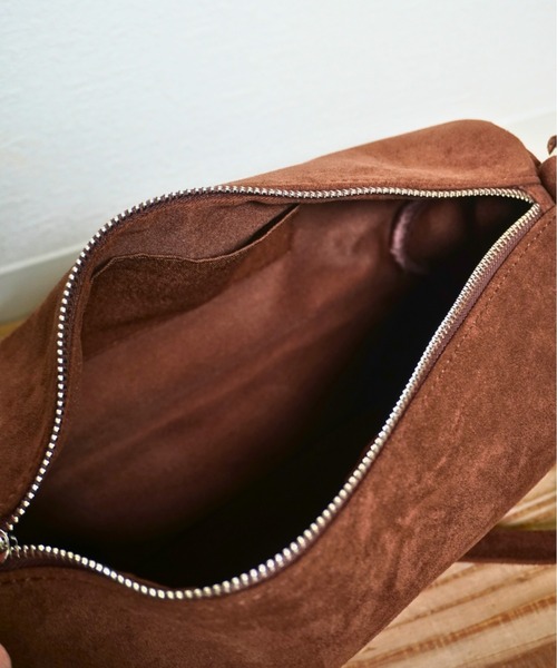 gossara(ゴサラ)の「スエード横長ショルダーBAG(ショルダーバッグ・レディース・ブラック/ダークブラウン・FREE)」の7枚目の写真