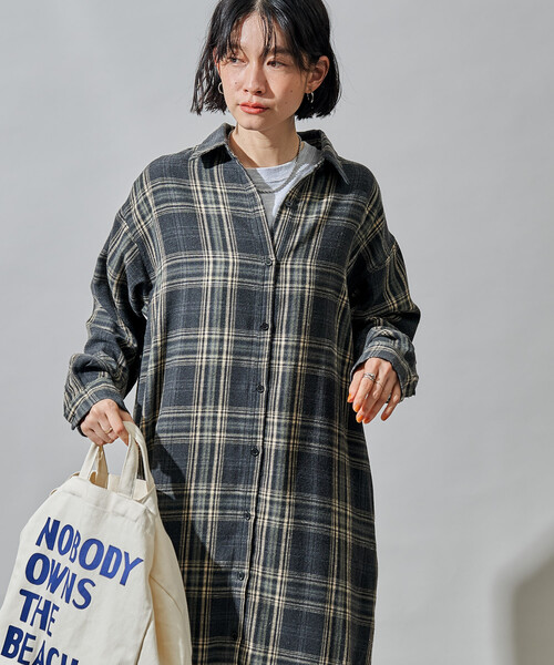 FREAK'S STORE（フリークスストア）の「オンブレチェック シャツワンピース/ ネルシャツワンピース（ワンピース・レディース・ネイビー/チャコールグレー・ﾌﾘ-）」の8枚目の写真