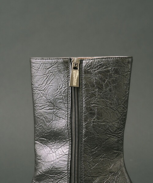 UNITED TOKYO（ユナイテッドトウキョウ）の「Cone Heel Round Boots｜美脚見え/細見え/歩きやすい/春服（ブーツ・レディース・アイボリー/ブラック/シルバー/ブラウン・1/2）」の9枚目の写真