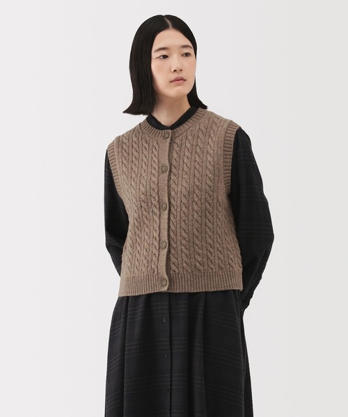 無印良品（ムジルシリョウヒン）の「婦人　アンデスウールを使ったベスト（ベスト・レディース・ブラウン/チャコールグレー/グレー・S/XL/L/M）」の3枚目の写真