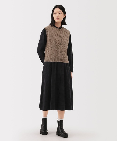 無印良品（ムジルシリョウヒン）の「婦人　アンデスウールを使ったベスト（ベスト・レディース・ブラウン/チャコールグレー/グレー・S/XL/L/M）」の10枚目の写真