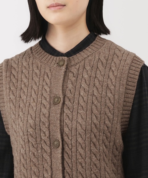 無印良品（ムジルシリョウヒン）の「婦人　アンデスウールを使ったベスト（ベスト・レディース・ブラウン/チャコールグレー/グレー・S/XL/L/M）」の13枚目の写真
