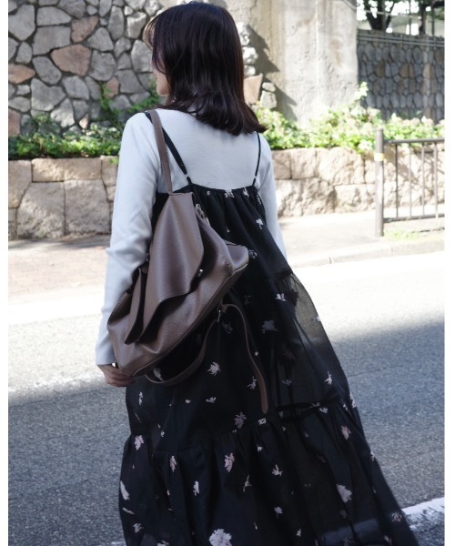 JUMELLE（ジュメロ）の「ティアードキャミドレス（ワンピース・レディース・ブラック/ベージュ・FREE）」の17枚目の写真