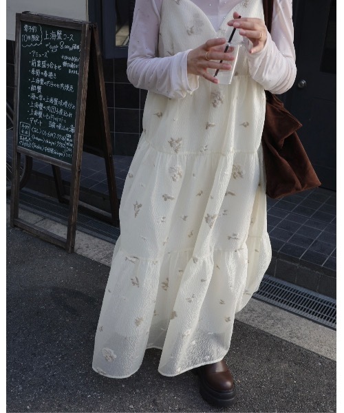 JUMELLE（ジュメロ）の「ティアードキャミドレス（ワンピース・レディース・ブラック/ベージュ・FREE）」の22枚目の写真