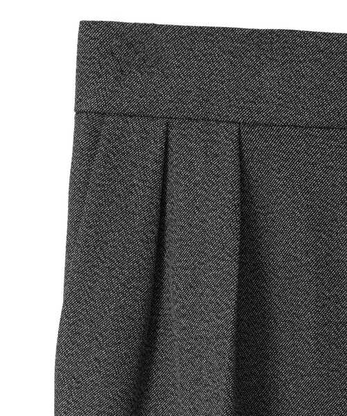 Tiara(ティアラ)の「2タックパンツ(その他パンツ・レディース・イエロー/ベージュ/ブラック・2/3/4)」の7枚目の写真