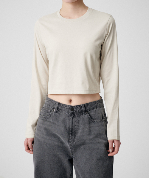 MUSINSA STANDARD WOMAN（ムシンサスタンダードウーマン）の「[クールタンダード] ウィメンズ クルーネック クロップ 長袖Tシャツ [エクリュ]（Tシャツ/カットソー・レディース・その他・SMALL/MEDIUM/LARGE/X-SMALL）」の6枚目の写真