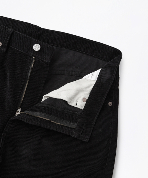 OUTSTANDING（アウトスタンディング）の「40S CORDUROY STRAIGHT PANTS_BLACK（その他パンツ・メンズ・その他・SMALL/MEDIUM/LARGE）」の5枚目の写真