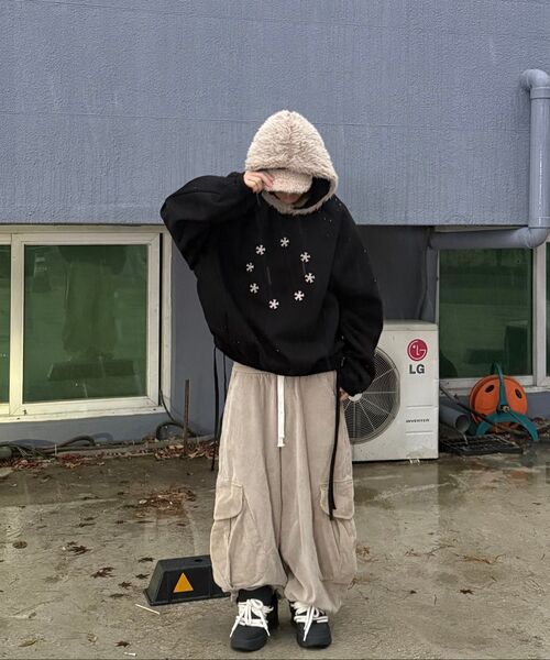XTONZ(エクストーンズ)の「XP313 チェスナットバルーンコーデュロイパンツ (ベージュ)(その他パンツ・レディース・その他・MEDIUM/LARGE)」の3枚目の写真