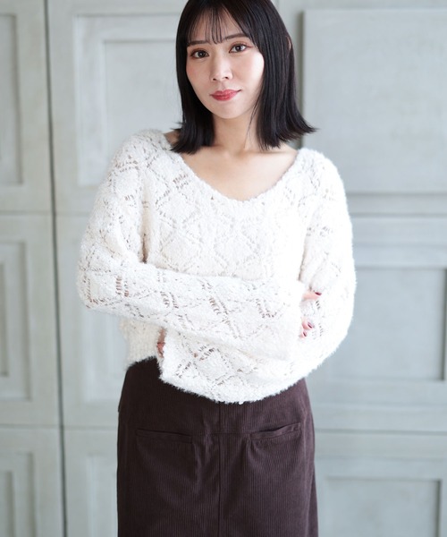 Ruwan yu(ルワンユー)の「シャギー透かし編みニットプルオーバー【大きいサイズ対応】(ニット/セーター・レディース・ホワイト・3L~4L/L~LL)」の5枚目の写真