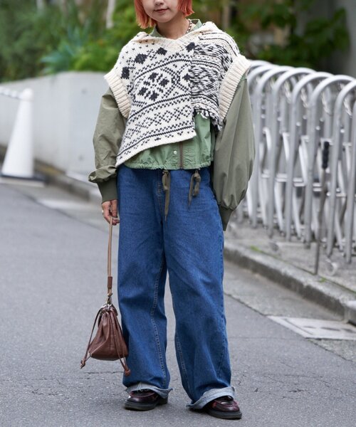 etsinta（エシンタ）の「【etsinta/エシンタ】ジャガードリメイクショートフードベスト（ニット/セーター・レディース・アイボリー・ONE SIZE）」の9枚目の写真