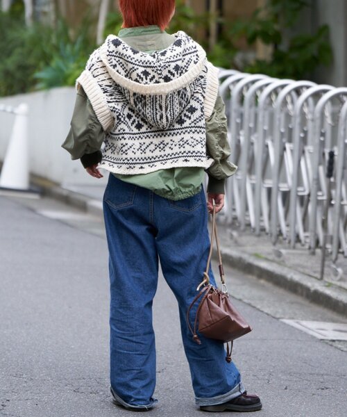 etsinta（エシンタ）の「【etsinta/エシンタ】ジャガードリメイクショートフードベスト（ニット/セーター・レディース・アイボリー・ONE SIZE）」の12枚目の写真