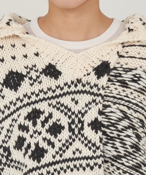 etsinta（エシンタ）の「【etsinta/エシンタ】ジャガードリメイクショートフードベスト（ニット/セーター・レディース・アイボリー・ONE SIZE）」の18枚目の写真