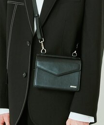 S SY（エスエスワイ）の「チェルシースクエアレザーミニマルバッグブラック（メッセンジャーバッグ）」