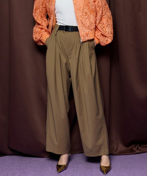 MAISON SPECIAL(メゾンスペシャル)の「Tunnel Loop Belt Set Pants/トンネルループベルトセットパンツ(その他パンツ・レディース・ベージュ/ネイビー/グレー・38/36)」の11枚目の写真
