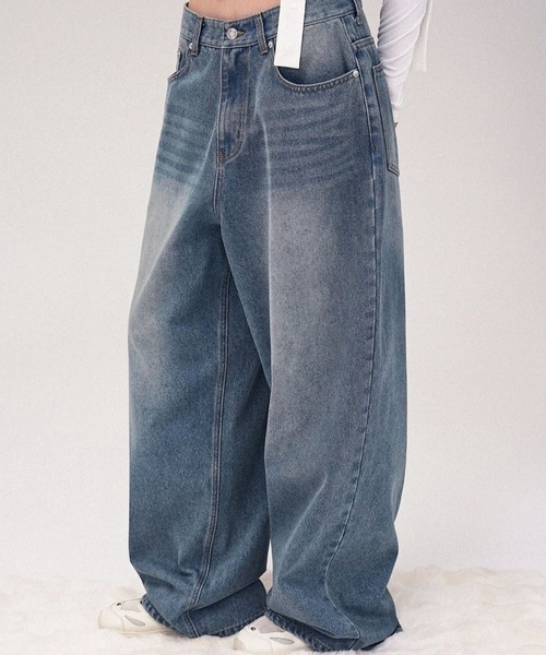 AVANDRESS(アバンドレス )の「AVANDRESS/ビンテージワイドデニムパンツ(デニムパンツ・レディース・ライトブルー/ブルー・SMALL)」の6枚目の写真