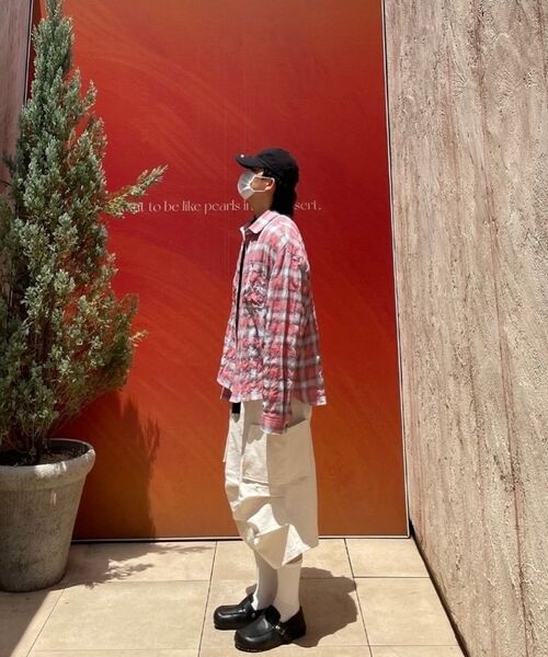 ROARINGRAD(ロアリングラド)の「25パラシュートバミューダパンツクリーム(その他パンツ・レディース・その他・LARGE/MEDIUM)」の9枚目の写真