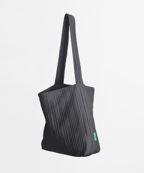 GREEN STUFF（グリーンスタッフ）の「seem full bag 62 - random pleats black（ショルダーバッグ・レディース・その他・FREE）」の8枚目の写真