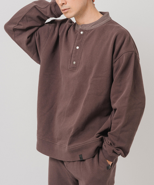 EDIFICE（エディフィス）の「Ecofade スナップ プルオーバー（Tシャツ/カットソー・メンズ・ブラック系その他/キャメル・MEDIUM/LARGE）」の2枚目の写真