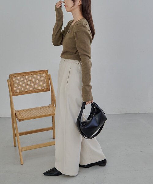 CAPRICIEUX LE'MAGE（カプリシューレマージュ）の「ホックヘンリーパフニット（ニット/セーター・レディース・ベージュ/ブラック/ブラウン/オフホワイト・FREE）」の11枚目の写真